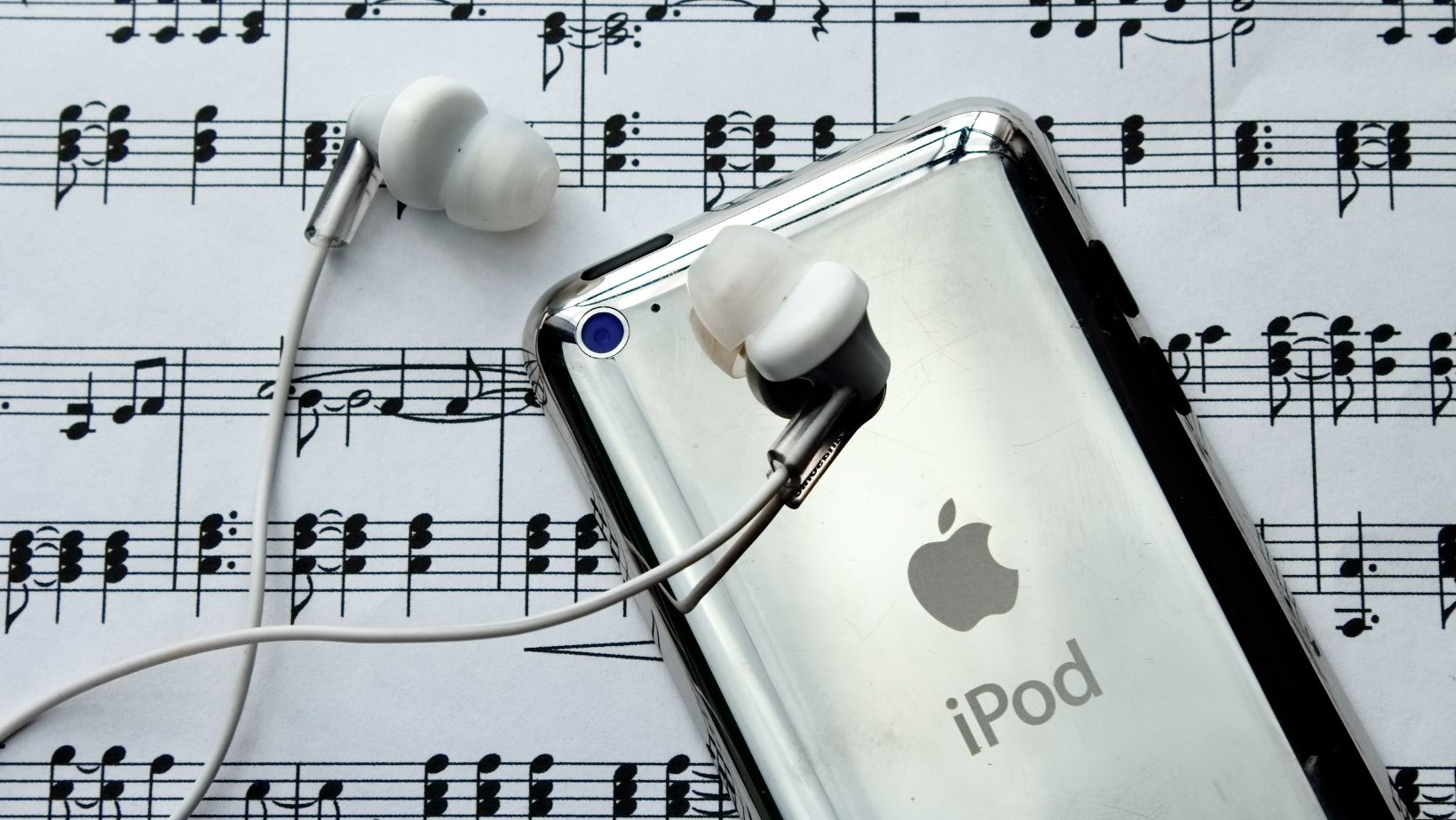 The iPod 4 is a Great Device for Listening to Music and Watching Videos